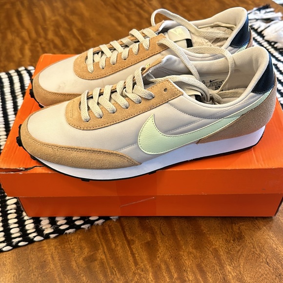 Nike Shoes - Nike Womens Daybreak Trainers CK2351 Sneakers Shoes